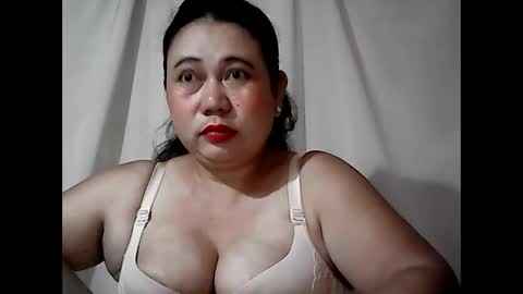 pinaymama12345 online show from May 3, 2026, 11:22 pm