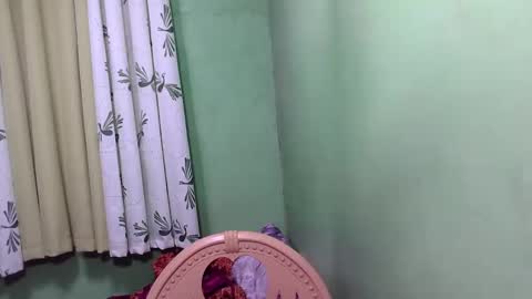 pinaymorena_rhowe online show from December 4, 2024, 6:33 am