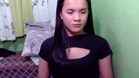 pinaymorena_rhowe online show from December 5, 2024, 11:49 am