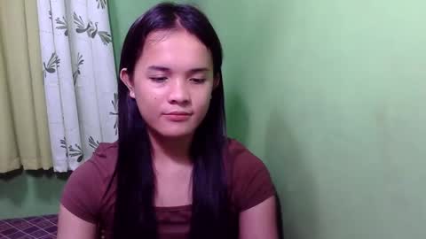 pinaymorena_rhowe online show from December 7, 2024, 5:42 pm