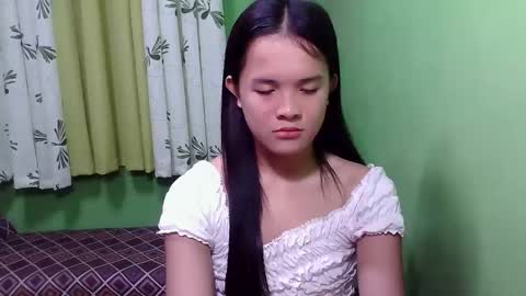pinaymorena_rhowe online show from January 3, 2025, 11:23 pm