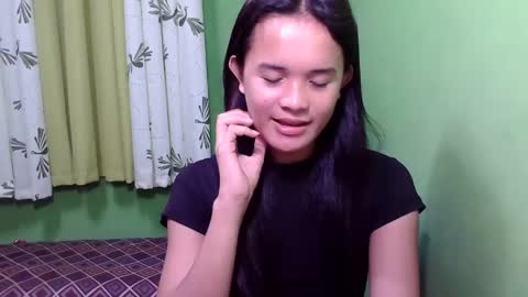 pinaymorena_rhowe online show from January 10, 2025, 8:29 am