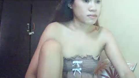 pinaysweet_couple online show from April 21, 2026, 3:13 am