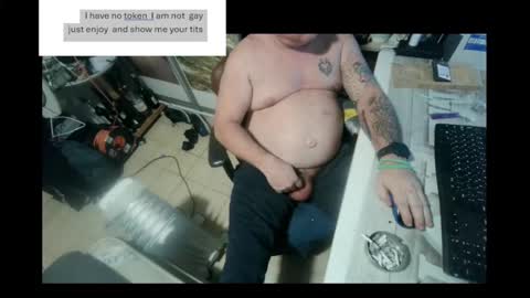 pini_z online show from December 21, 2024, 9:47 pm