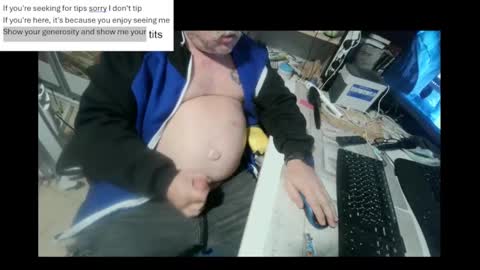 pini_z online show from January 8, 2025, 8:50 pm