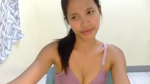 pink_bubbles011 online show from July 18, 2026, 5:44 am