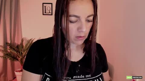 Snapshot of pink_kitten_ chatting on November 15, 2025, 12:34 pm Eli online show from November 15, 2025, 12:34 pm