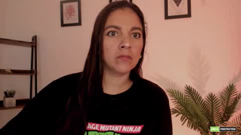 Snapshot of pink_kitten_ chatting on November 29, 2025, 11:24 am Eli online show from November 29, 2025, 11:24 am