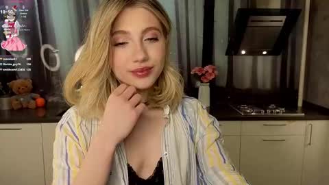 Snapshot of pinkadele chatting on February 11, 2025, 11:21 am Adele online show from February 11, 2025, 11:21 am