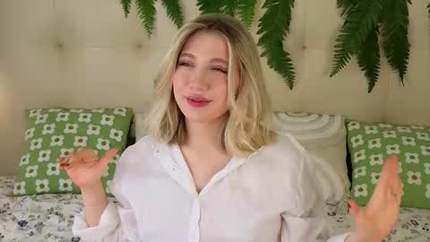 Snapshot of pinkadele chatting on November 6, 2025, 2:40 pm Adele online show from November 6, 2025, 2:40 pm