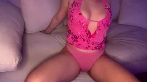 Snapshot of pinkaura7 chatting on May 1, 2026, 2:49 am pinkaura7 online show from May 1, 2026, 2:49 am
