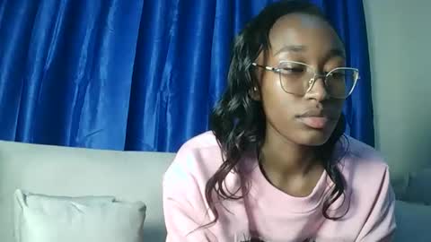 Snapshot of pinkaura_ chatting on May 24, 2026, 10:15 pm PinkyAura online show from May 24, 2026, 10:15 pm