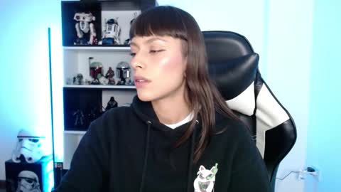 Emily online show from September 24, 2025, 2:59 am