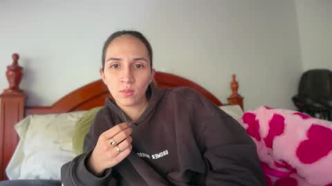 Pinkilola online show from May 29, 2026, 4:49 pm