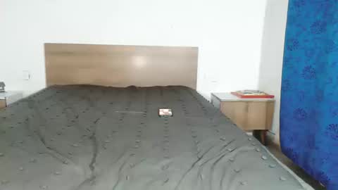 Pamela Ston online show from October 15, 2025, 2:33 am