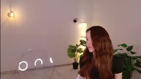 Li long hair and Rude short hair online show from April 9, 2026, 5:51 am