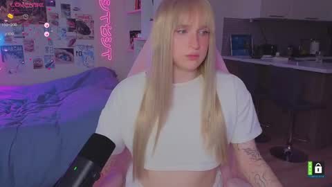 pinkvenom_ online show from March 8, 2026, 9:46 am