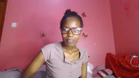 pinky_cockoo online show from May 21, 2026, 3:02 am