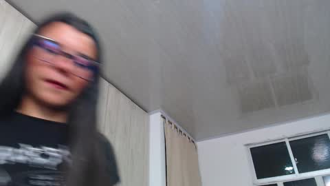 pinky_f00x online show from September 15, 2025, 12:43 am