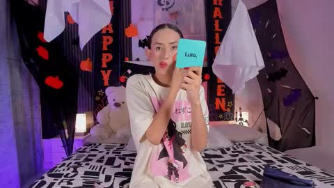 Snapshot of pinky_peach_ chatting on October 20, 2025, 4:24 am Peachy online show from October 20, 2025, 4:24 am