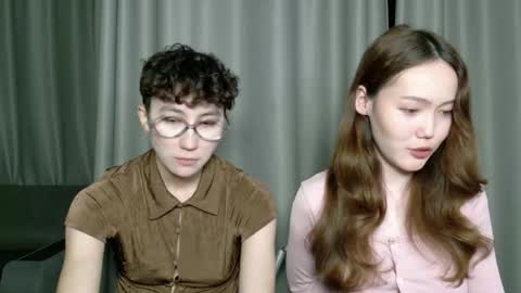 Li long hair and Ru short hair online show from May 20, 2026, 11:11 pm