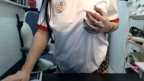 Rose online show from February 4, 2025, 4:05 am