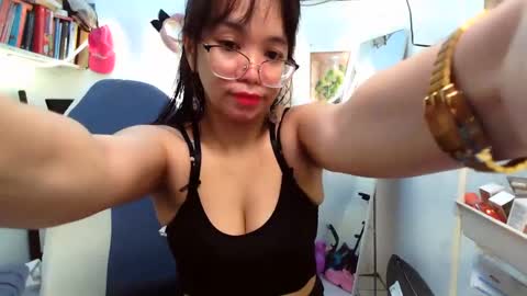 Rose online show from February 22, 2025, 9:56 am