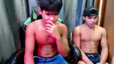 pinoy_fuckboy69 online show from April 28, 2026, 2:22 pm