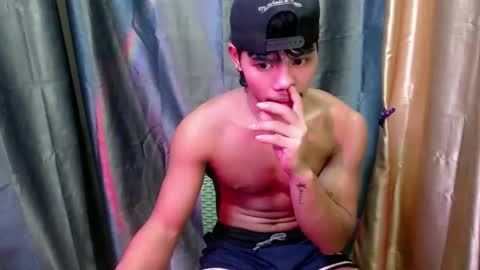 pinoy_fuckboy69 online show from May 5, 2026, 4:26 pm