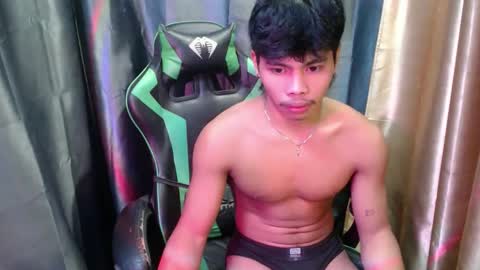 pinoy_fuckboy69 online show from May 14, 2026, 11:44 pm