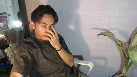 pinoy_palautogxxx online show from April 17, 2026, 3:15 pm