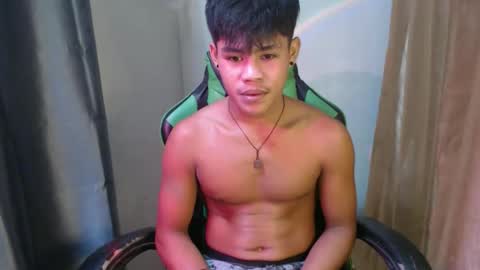 Snapshot of pinoy_shyboy69 chatting on April 11, 2026, 5:28 pm pinoy_shyboy69 online show from April 11, 2026, 5:28 pm