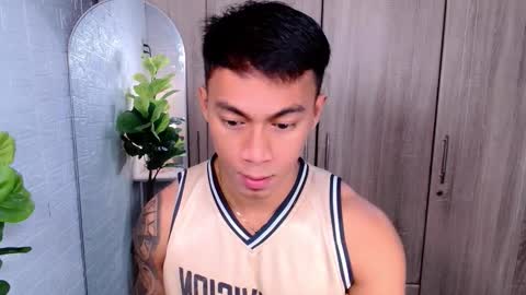 ethan online show from October 27, 2025, 2:04 am