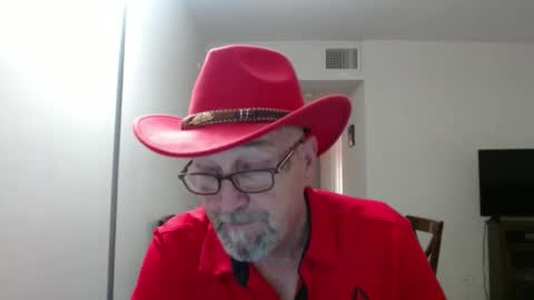 Snapshot of pipewizard chatting on March 10, 2025, 11:27 pm pipewizard online show from March 10, 2025, 11:27 pm