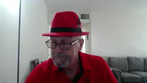 Snapshot of pipewizard chatting on September 8, 2025, 10:42 pm pipewizard online show from September 8, 2025, 10:42 pm