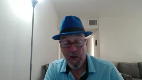 Snapshot of pipewizard chatting on September 9, 2025, 10:42 pm pipewizard online show from September 9, 2025, 10:42 pm