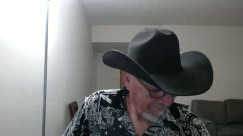 Snapshot of pipewizard chatting on November 14, 2025, 12:09 am pipewizard online show from November 14, 2025, 12:09 am