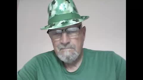 Snapshot of pipewizard chatting on April 25, 2026, 10:51 pm pipewizard online show from April 25, 2026, 10:51 pm