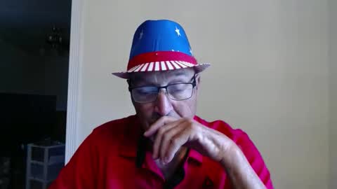 Snapshot of pipewizard chatting on May 25, 2026, 10:49 pm pipewizard online show from May 25, 2026, 10:49 pm