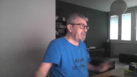 pipi2704 online show from April 2, 2026, 7:06 am