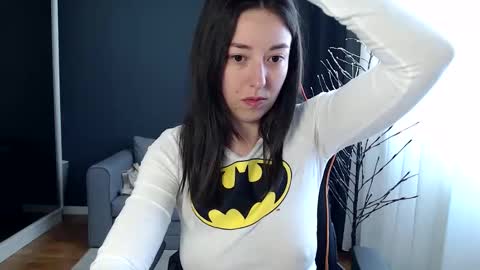 piscesgirl06 online show from April 28, 2026, 4:39 am