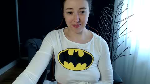 piscesgirl06 online show from May 12, 2026, 5:04 am