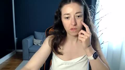 piscesgirl06 online show from June 5, 2026, 7:03 am