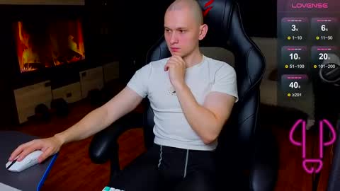 STRONGBEAUTY online show from January 30, 2025, 2:06 am