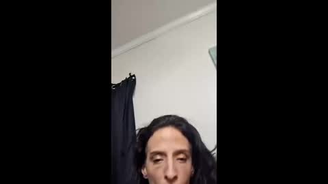 Samantha Pitts online show from April 27, 2026, 4:32 am