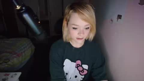 Kitty online show from December 15, 2025, 12:26 am