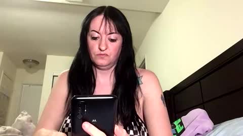 Trash Kitten online show from June 10, 2026, 2:01 am