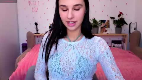 Molly online show from July 9, 2026, 3:32 am