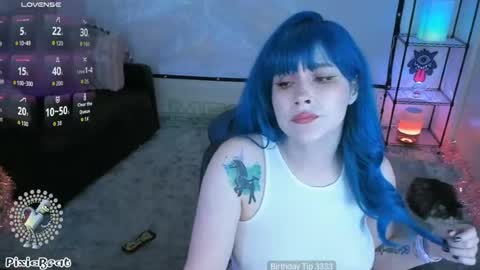 Snapshot of pixiebratx chatting on June 19, 2026, 4:06 am Pixie online show from June 19, 2026, 4:06 am