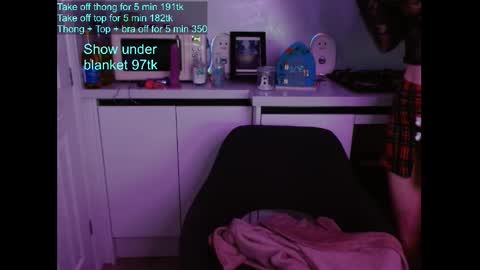 Snapshot of pixiehole4u chatting on October 22, 2025, 11:26 pm pixiehole4u online show from October 22, 2025, 11:26 pm